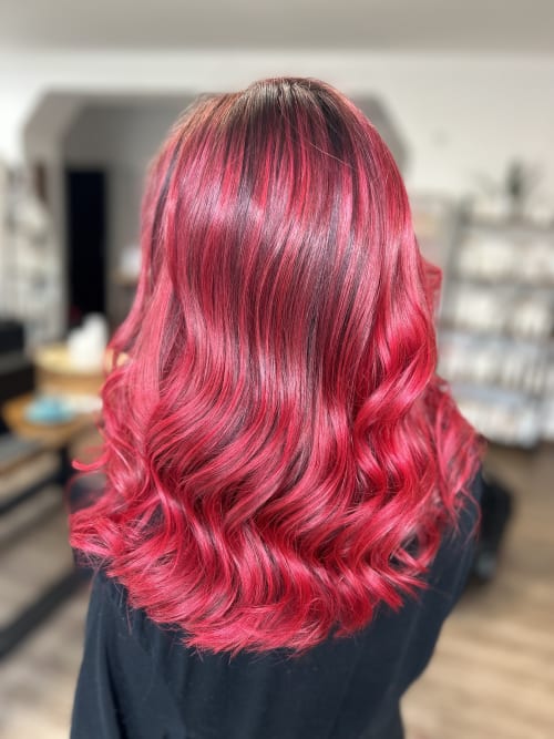 Frisuren-Bild von BB Hairdesign auf hairinspo: frau, kopfhaar, wellig, schulterlang, mittelscheitel, mehrfarbig, balayage, rot