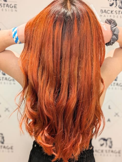 Frisuren-Bild von Alexander Hauser auf hairinspo: frau, kopfhaar, wellig, lang, locken, mehrfarbig, color melt, kupfer