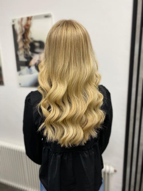 Frisuren-Bild von Friseursalon Haarliebe auf hairinspo: frau, kopfhaar, glatt, lang, beachwaves, mehrfarbig, highlights, hellblond