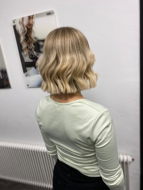 Frisuren-Bild von Friseursalon Haarliebe auf hairinspo: frau, kopfhaar, glatt, schulterlang, beachwaves, mehrfarbig, babylights, hellblond