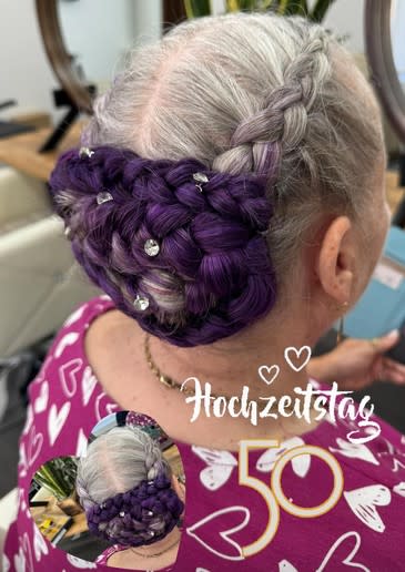 Frisuren-Bild von Stedtlicoiffeur Laufen auf hairinspo: frau, kopfhaar, wellig, extralang, hochsteckfrisur, mehrfarbig, ombré, violett
