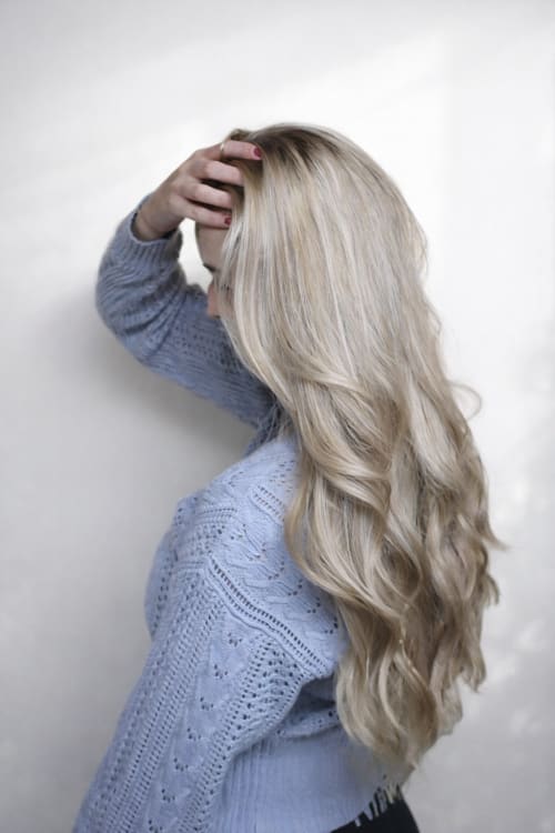 Frisuren-Bild von Melanie Zybach auf hairinspo: frau, kopfhaar, wellig, extralang, beachwaves, mehrfarbig, mêches, hellblond
