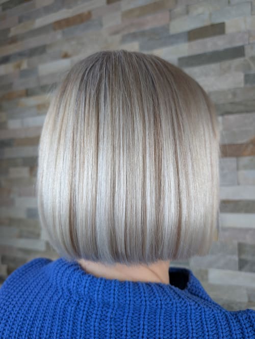 Frisuren-Bild von Alexander Hauser auf hairinspo: frau, kopfhaar, glatt, kurz, sleeklook, einfarbig, color refresh, metallic