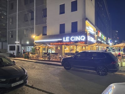 Le Cinq oran