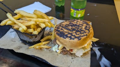 Popeye Burger Zeralda