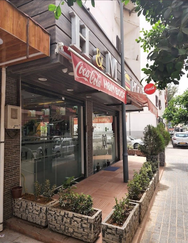 H&M Boof Ramen halal