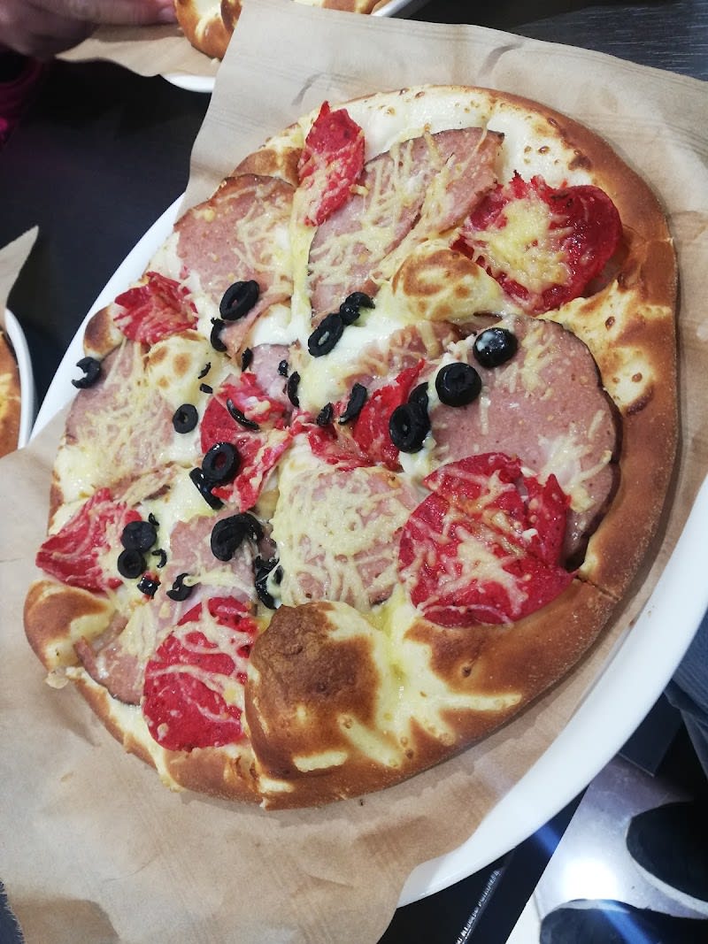 Crémerie Pizzeria Achour