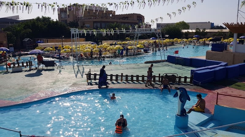 Piscine et Parc aquatique familial - Aquafortland