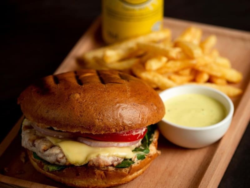 Taylor Burger & Drinks 