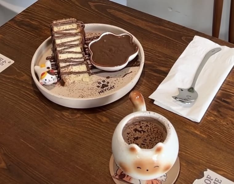Heycat Coffee Shop