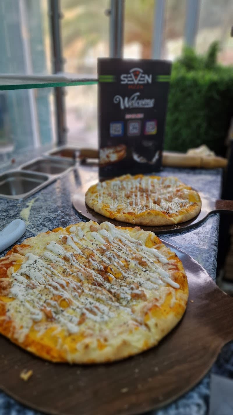 Pizza seven 7