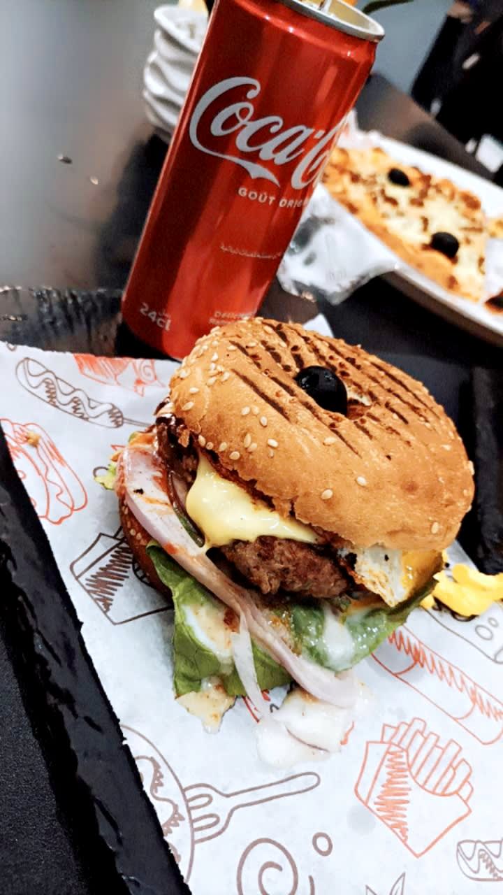 Pizzeria/cafétéria LA RUCHE