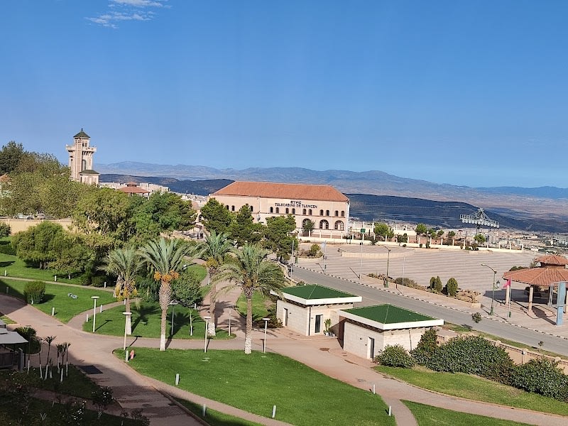 Renaissance Hotel Restaurant