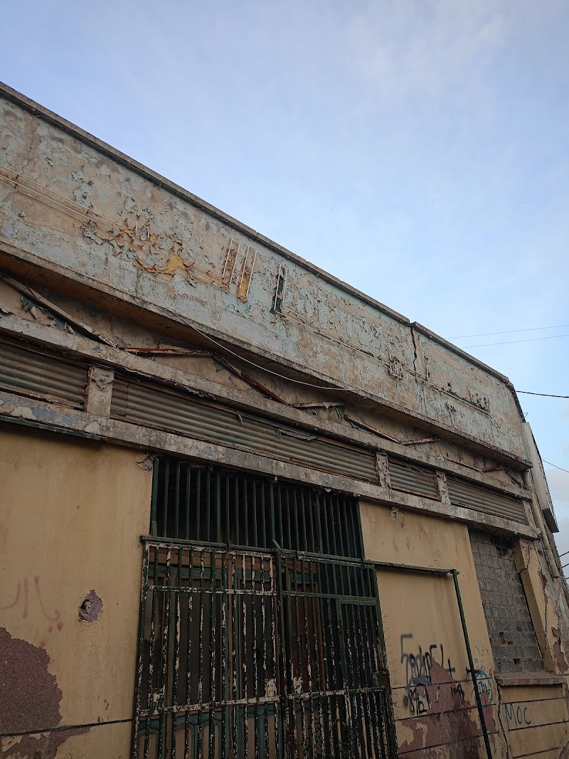 Cinéma Rhumel (Ex. Royal) en ruine