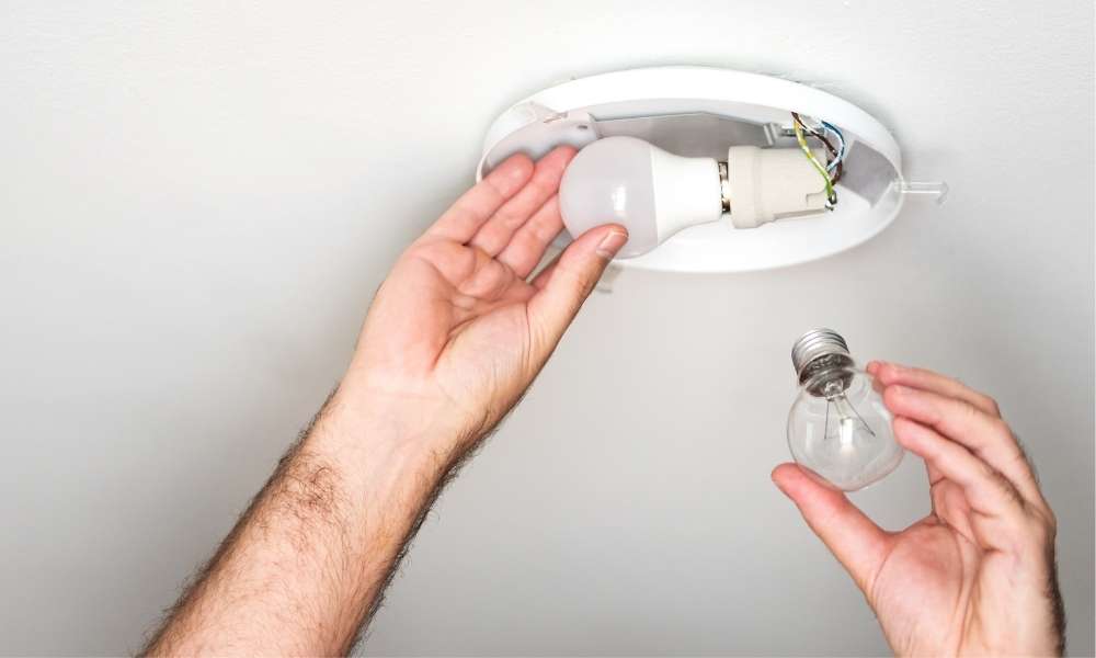change under cabinet kitchen light bulb