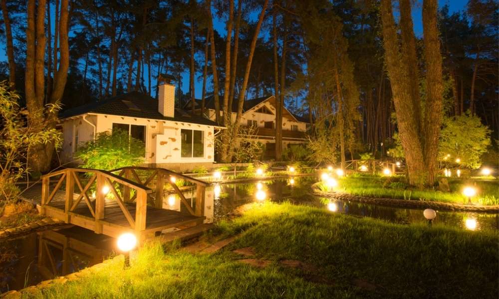 Best Landscape Lighting Reviews In 2022 (Updated)