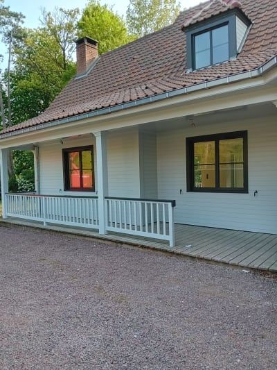 Façade rénovée bardage extérieur à Douai par artisan peintre Moussa Camara