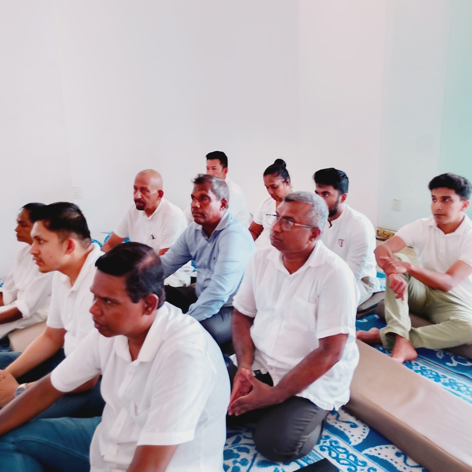 ආනන්ද විහාර මන්දිරයේදී විශේෂ මල් සහ ගිලන්පස පූජාව