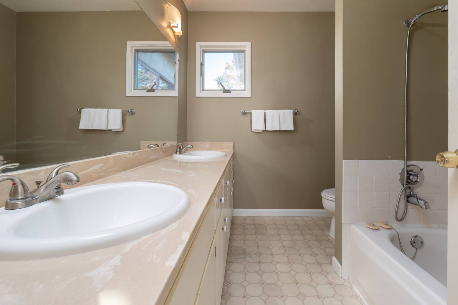 Upstairs Bathroom Before Renovation