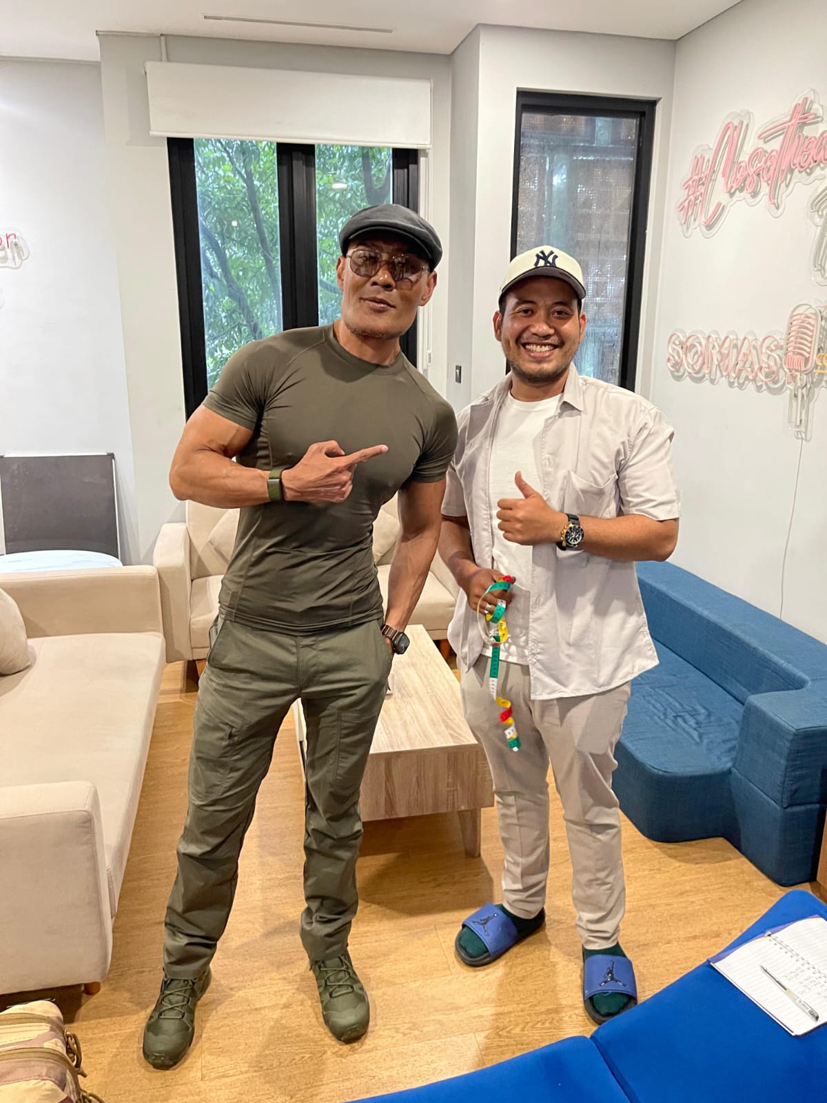 Sesi garmen eksklusif bersama Deddy Corbuzier – LUVARÉN Legacy