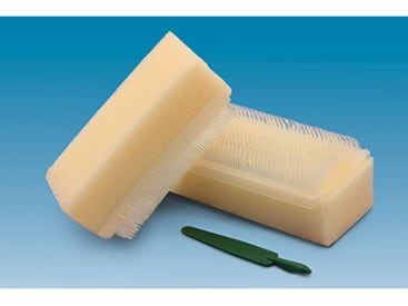Nettoyage et désinfection des mains Disposable sterile sponge-brush with nail pick img