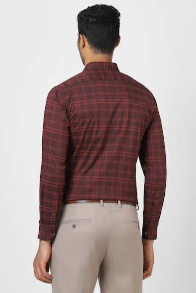 Men Maroon Slim Fit Check Full Sleeves Formal Shirt - Image 3