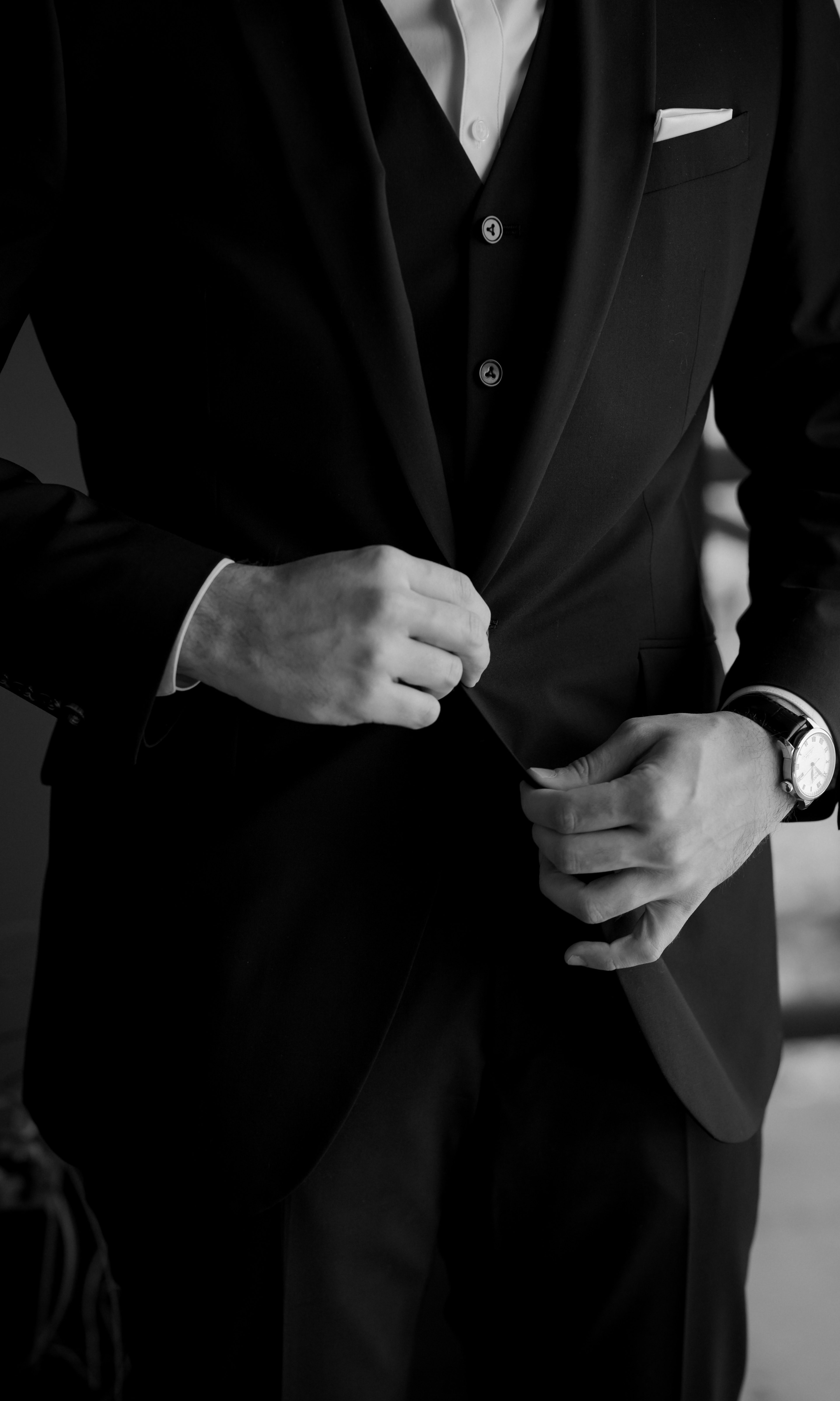 Eclipse Minimalist with tuxedo