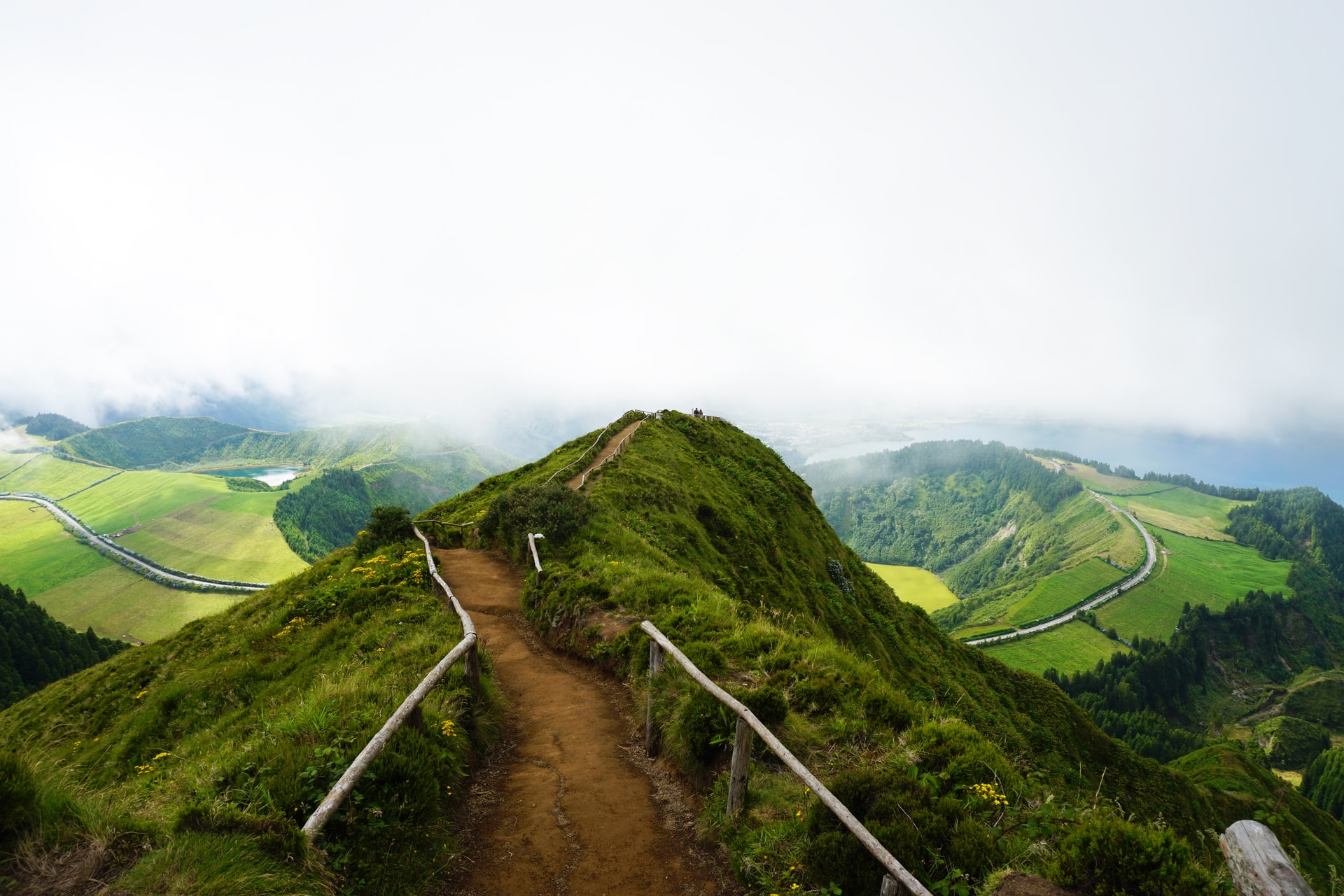 hill contact