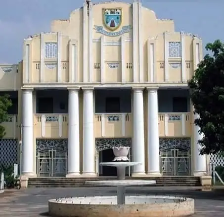 Students in a technology lab