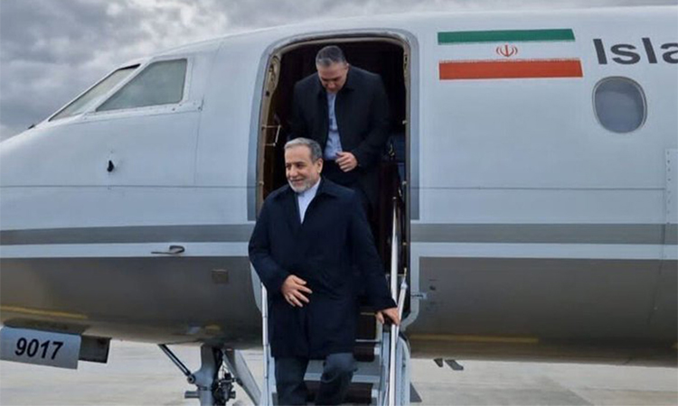 FM Araghchi in Russia for Talks with Putin as Iran Pushes De-escalation Proposal