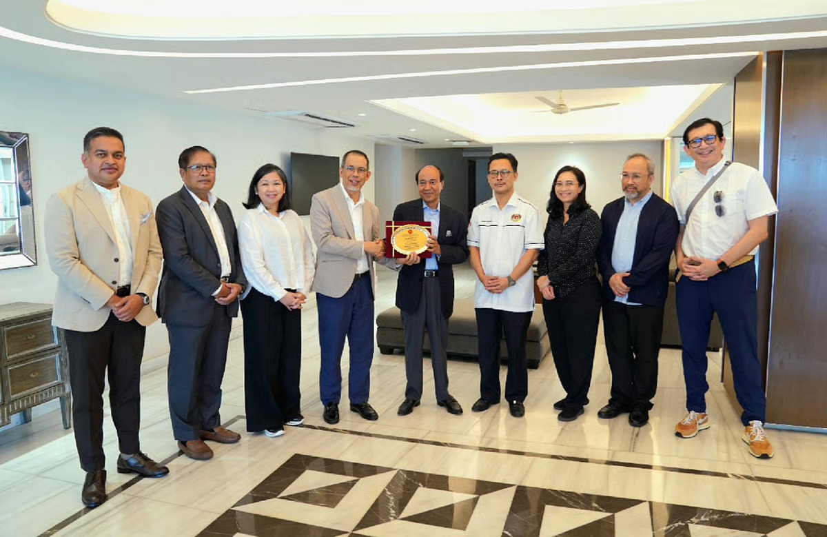 Six-Nation Diplomatic Delegation Visits Meghna Economic Zone, Signals Renewed Investment Confidence in Bangladesh