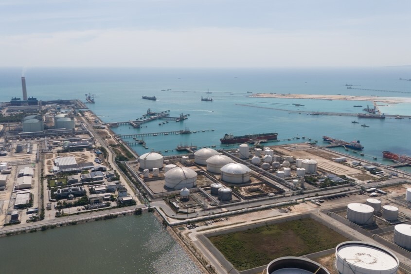 Energy Alarm in Asia as Gulf Conflict Cuts Nearly a Fifth of Global LNG Supply
