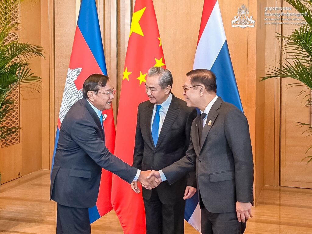 Cambodia, Thailand and China Begin Trilateral Talks in Kunming Over Border Situation