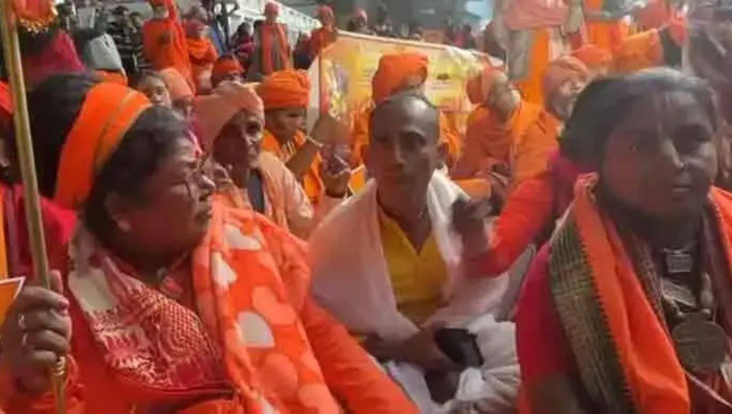 Saffron-Flag Protest Held Outside Bangladesh Deputy High Commission in Kolkata