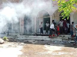 Arakan Army Accused of Destroying Centuries-Old Rohingya Mosques in Rakhine State