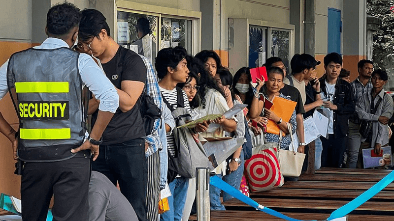 Myanmar Junta Plans to Restrict Overseas Travel to Control Foreign Currency Outflow