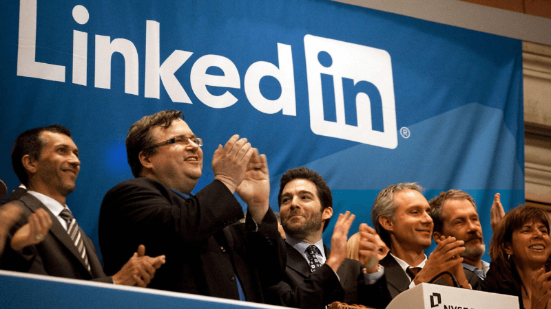 The 9-to-5 Is Dying: Reid Hoffman Predicts a Complex Future Where Only the Smart Thrive