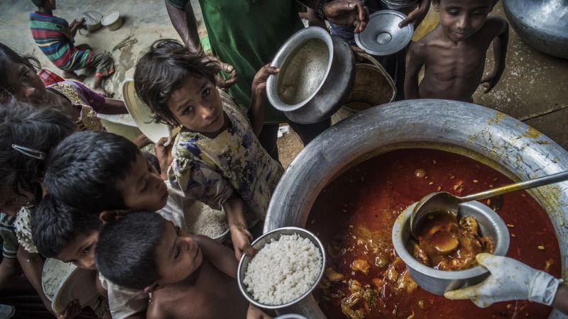 UN to slash rations to Rohingya refugees in Bangladesh by half to $6 per month