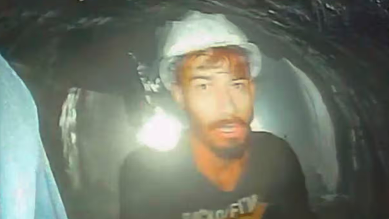 Trapped indian workers in Himalayan tunnel seen on camera