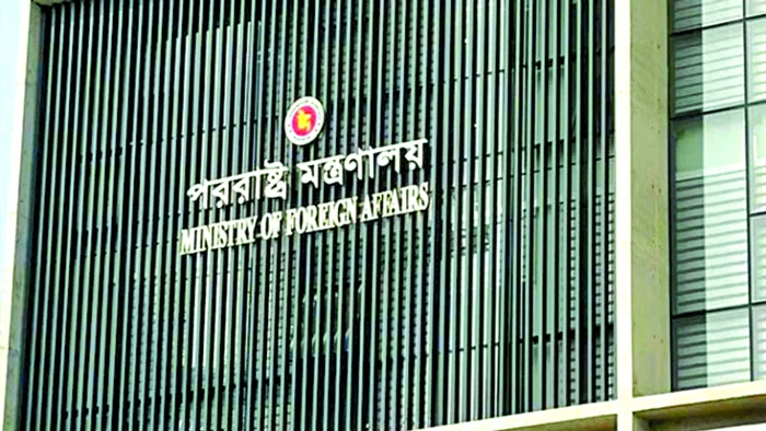 Dhaka rejects Delhi’s explanation over Adviser Zahed’s airport incident 
