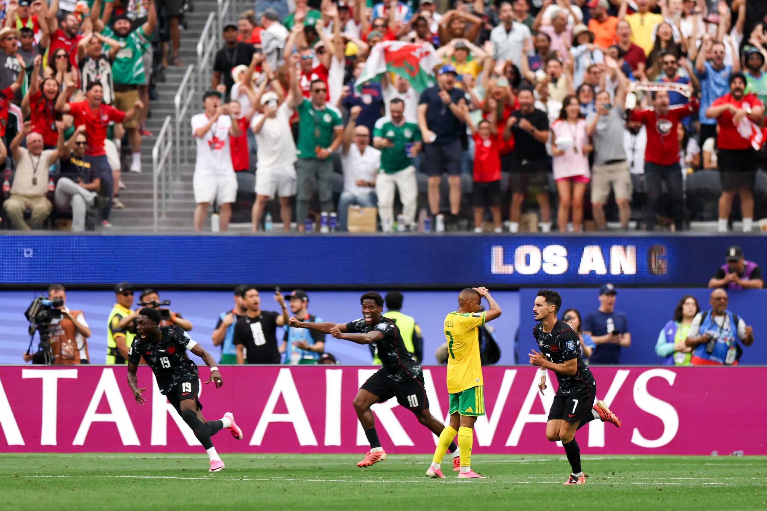Eustaquio's Late Strike Sends Canada into Historic World Cup Last 16