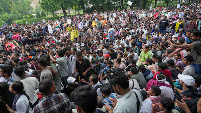 Clashes Erupt in New Delhi as Cockroach Janata Party March Sparks Security Crackdown