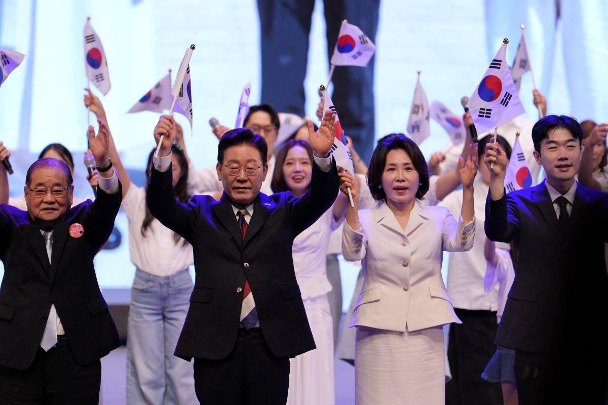 South Korea Proposes Talks with Pyongyang to End Korean War