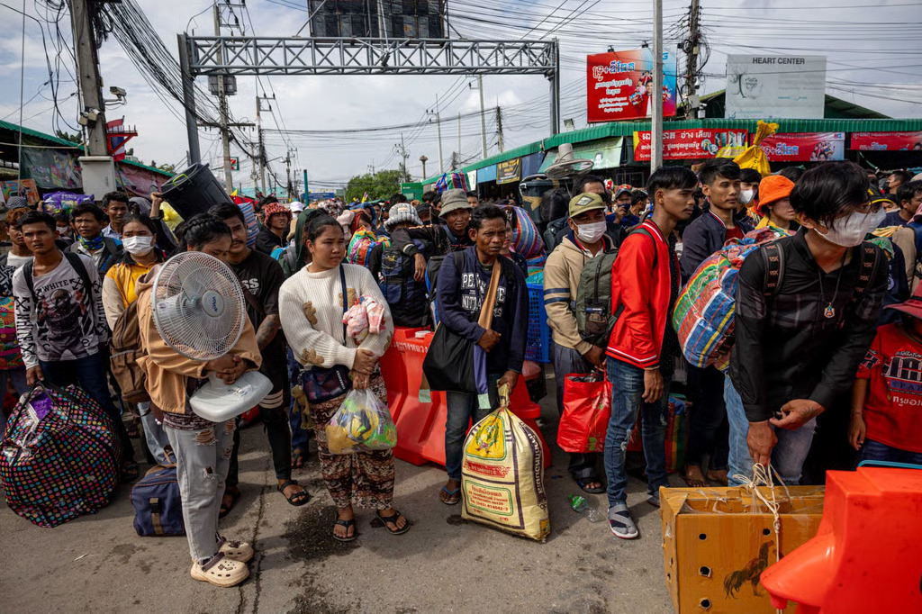 Thailand Struggles to Replace Migrant Workers After Cambodia Exodus