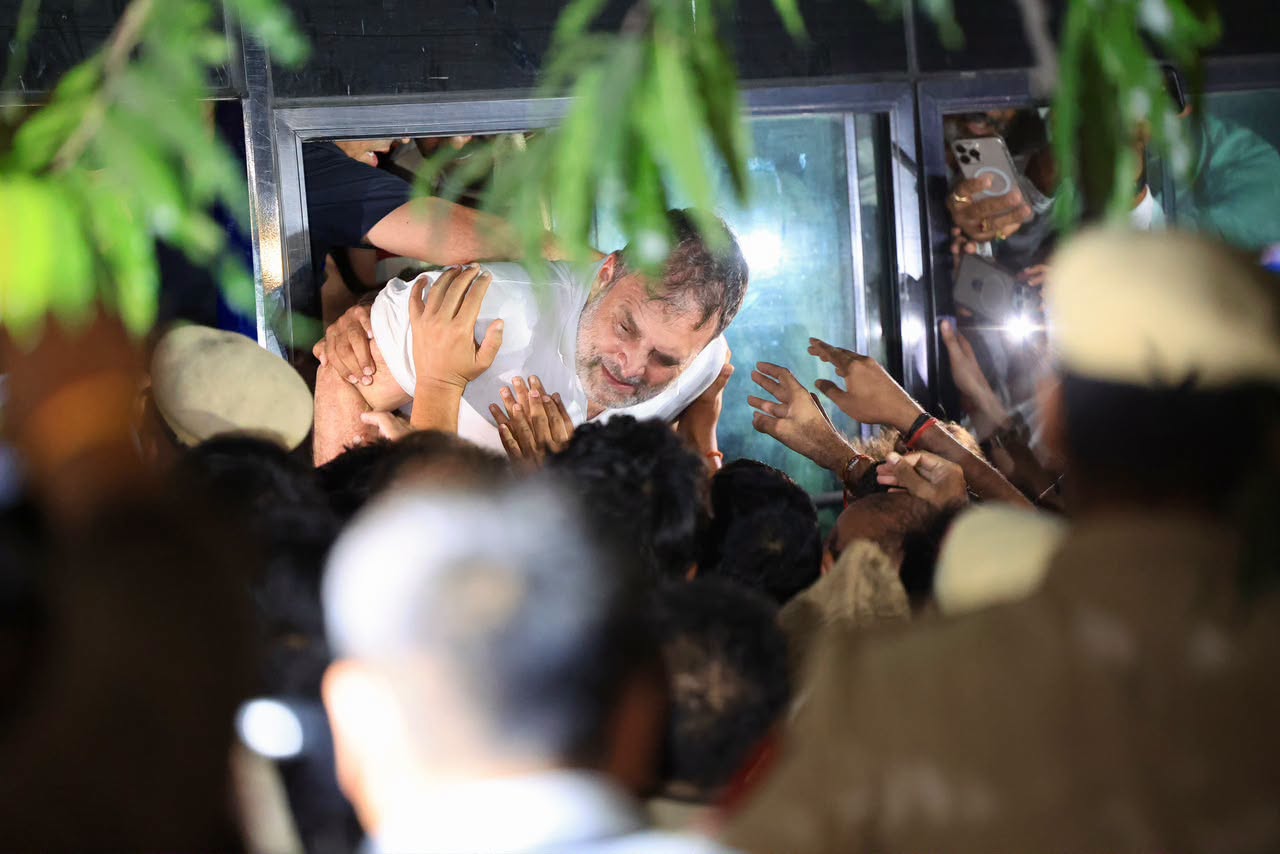 Rahul Gandhi with opposition MPs arrested in protest against election chief