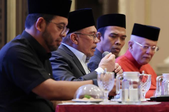 Dialogue with Myanmar offers best hope for Rohingya solution: Malaysian PM Anwar Ibrahim