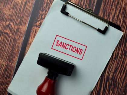 Стали известны имена попавших под санкции Канады лиц