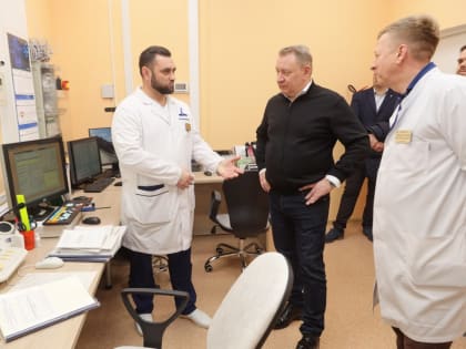 Михаил Токарев познакомился с возможностями нового отделения сосудистой хирургии в РБ