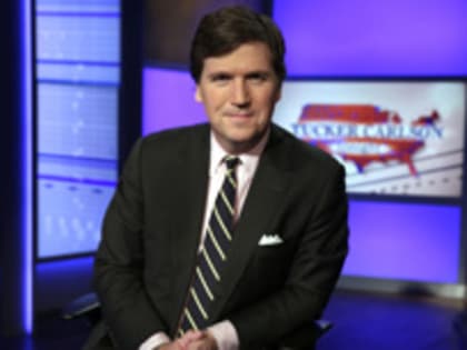 Такер Карлсон назвал "русскую панику" политическим инструментом США