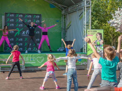В Одинцовском парке культуры, спорта и отдыха им. Л. Лазутиной прошёл 48-й Арбузный кросс